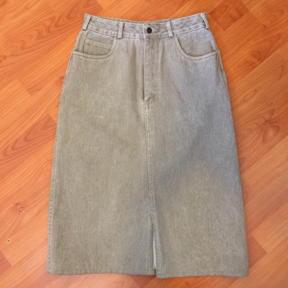 Vintage Banana Republic 🍌 denim skirt